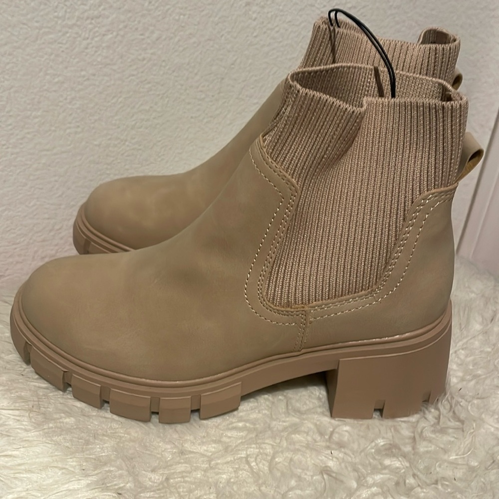Madden girl never worn bootie